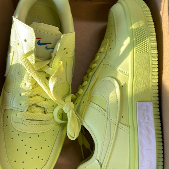 air force 1 fontanka yellow strike